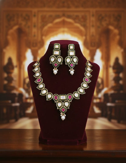 Kundan meenakari set