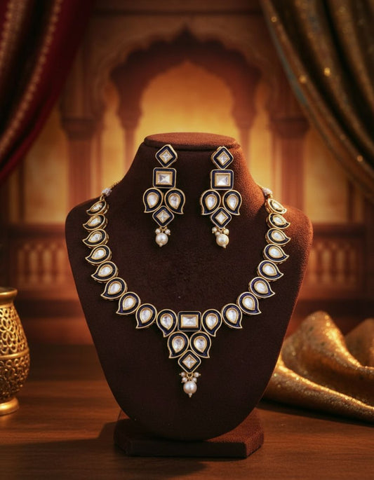 Kundan meenakari set