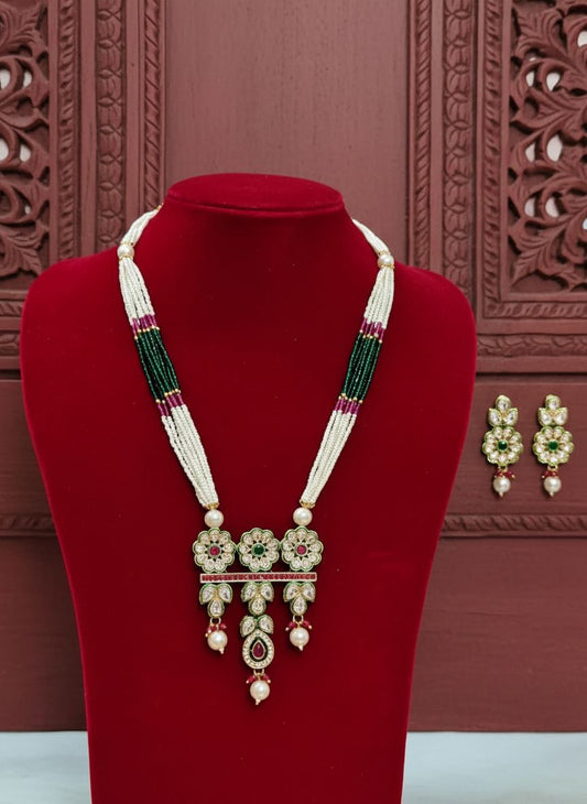 Pendal set with mala